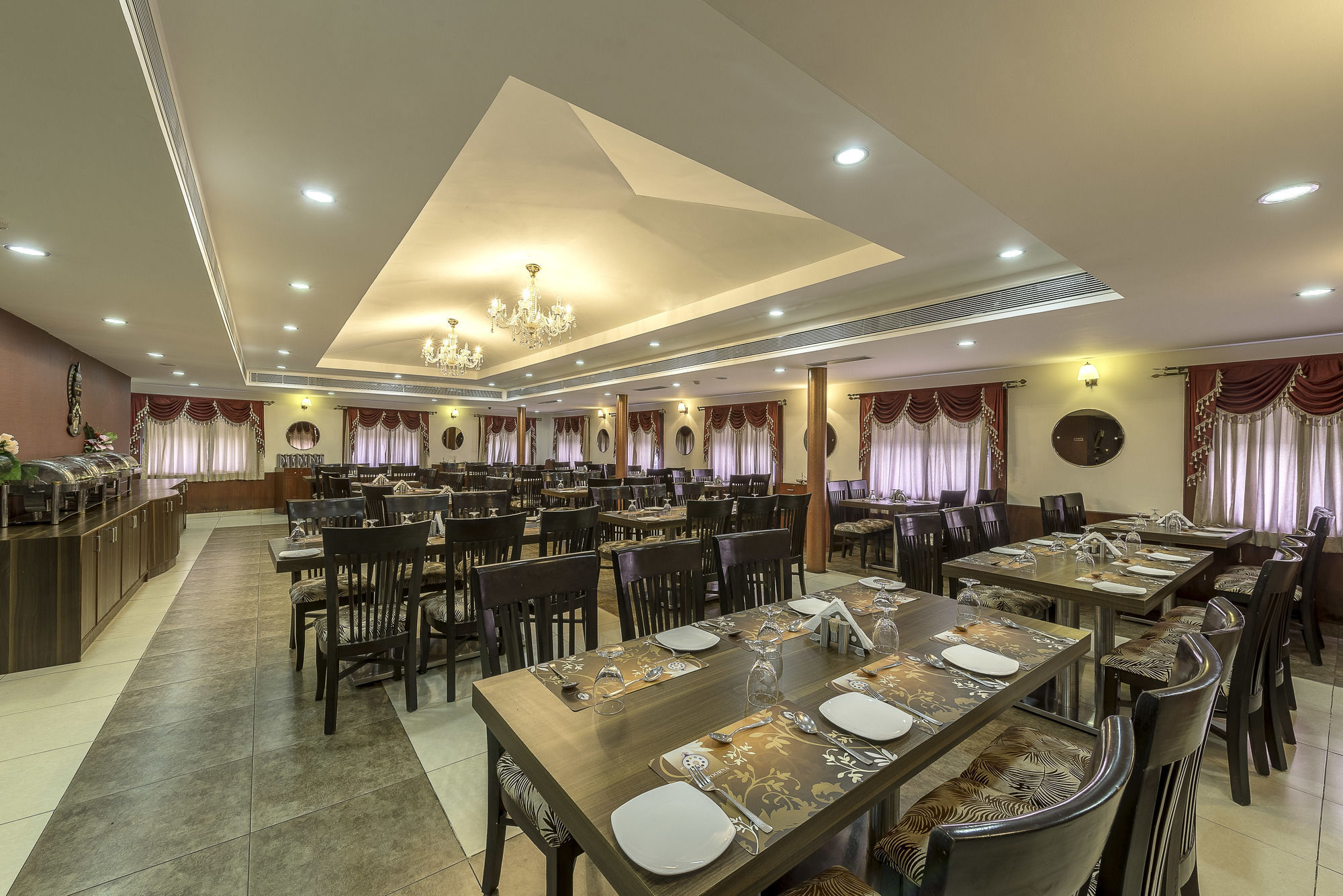 Treebo Crystal Castle Hotel Bengaluru Kültér fotó