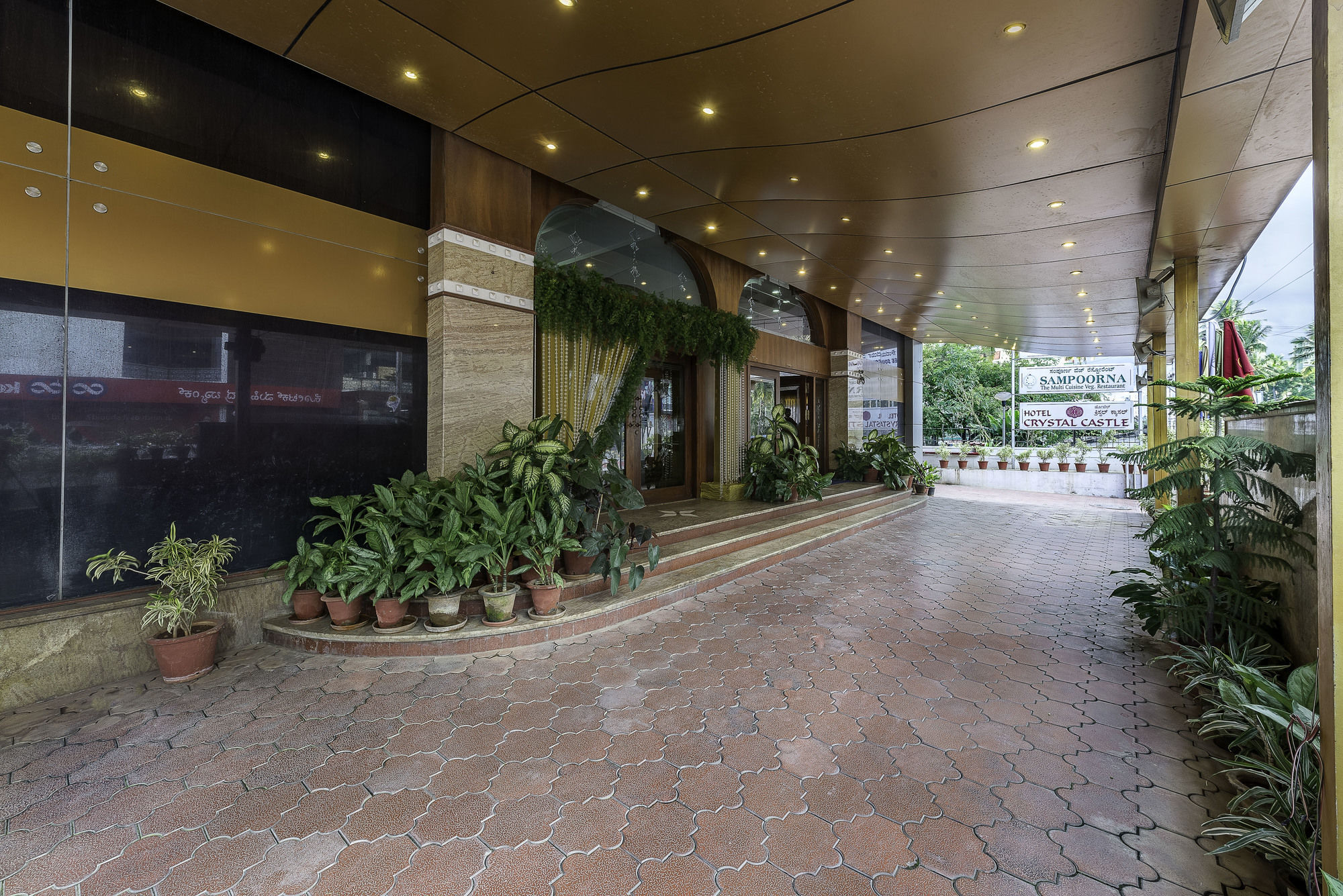 Treebo Crystal Castle Hotel Bengaluru Kültér fotó
